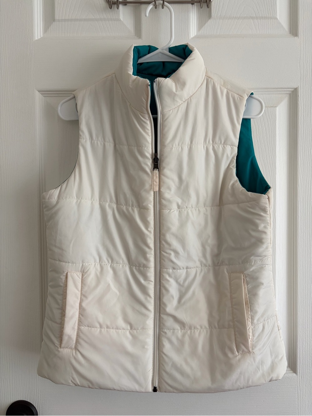 Merona Cream Puffer Vest with Teal Lining